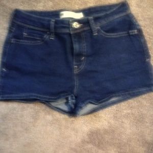 🌸 Levis jean shorts size 3 🌸💥